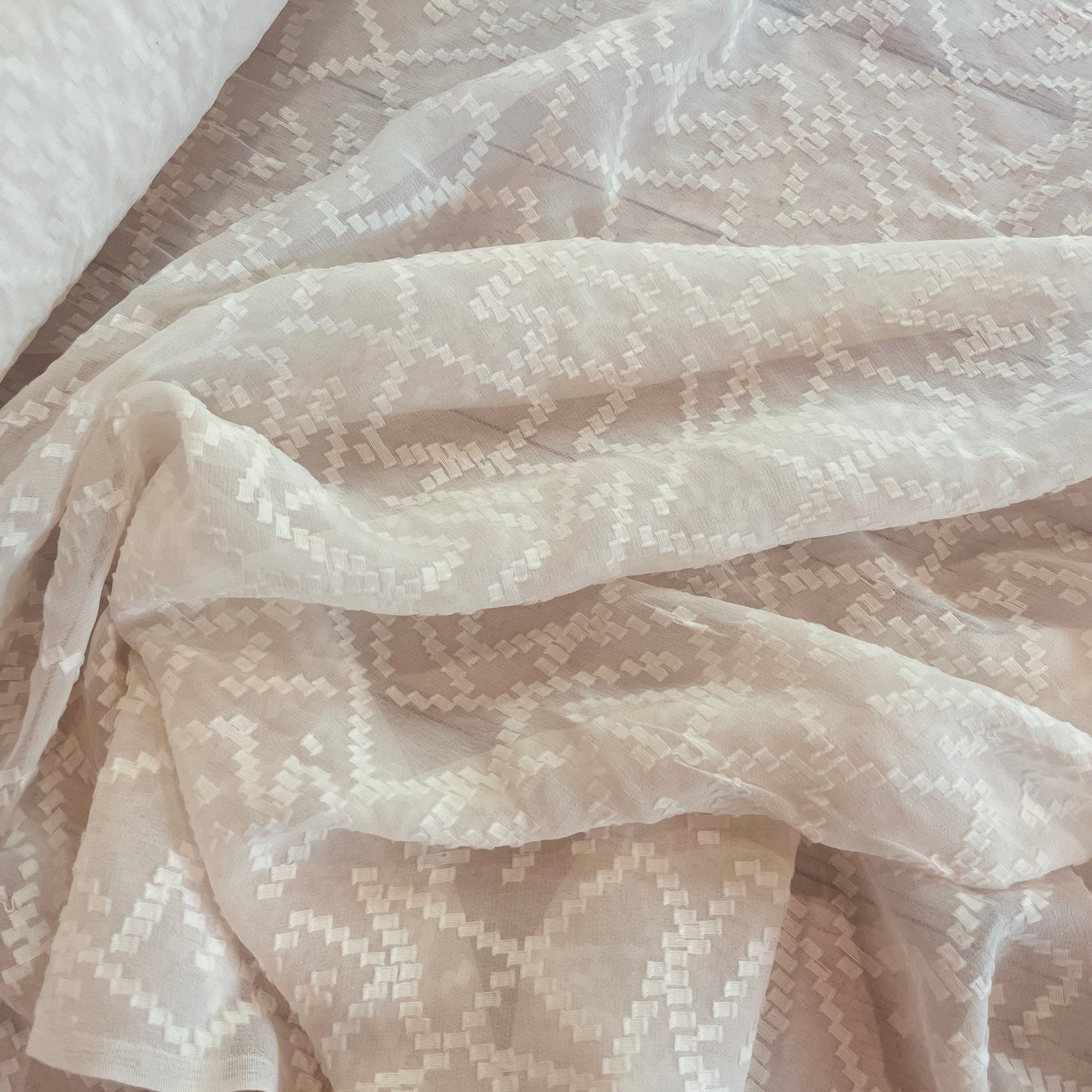 Cream zigzag textured jacquard silk chiffon