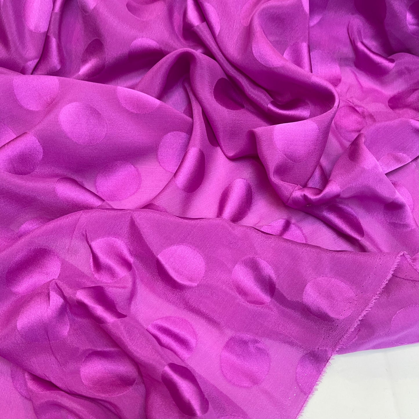 Magenta coin spot silk Crepe de Chine