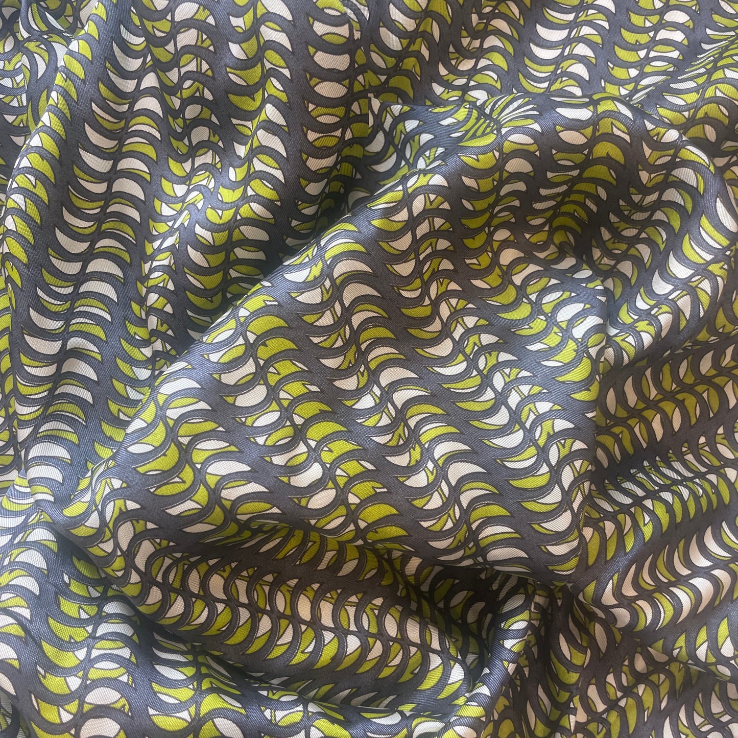 3 metres Lime crescent silk twill