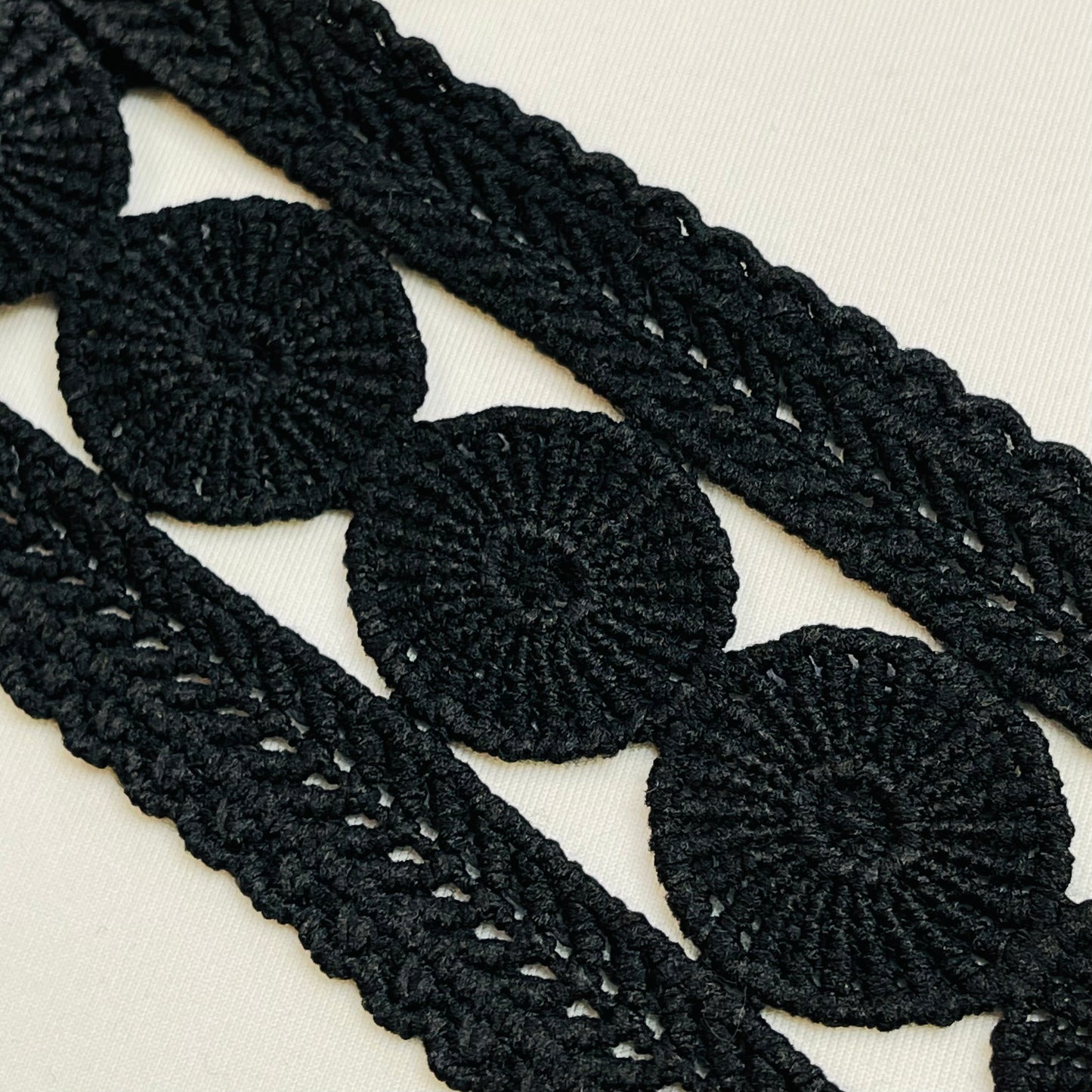 Cartwheels Black Guipure Lace Trim