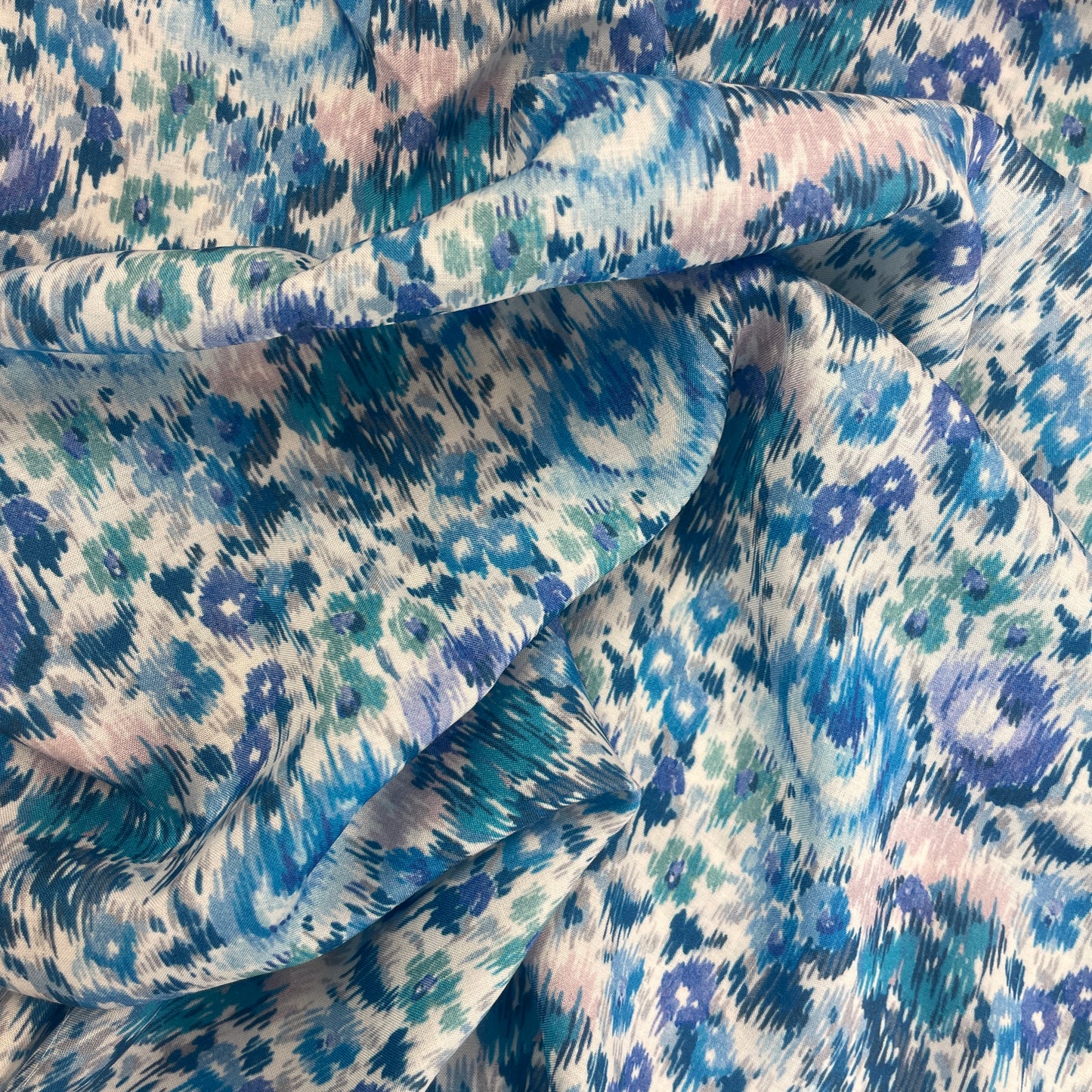 LIBERTY Dreamy blooms pandora viscose