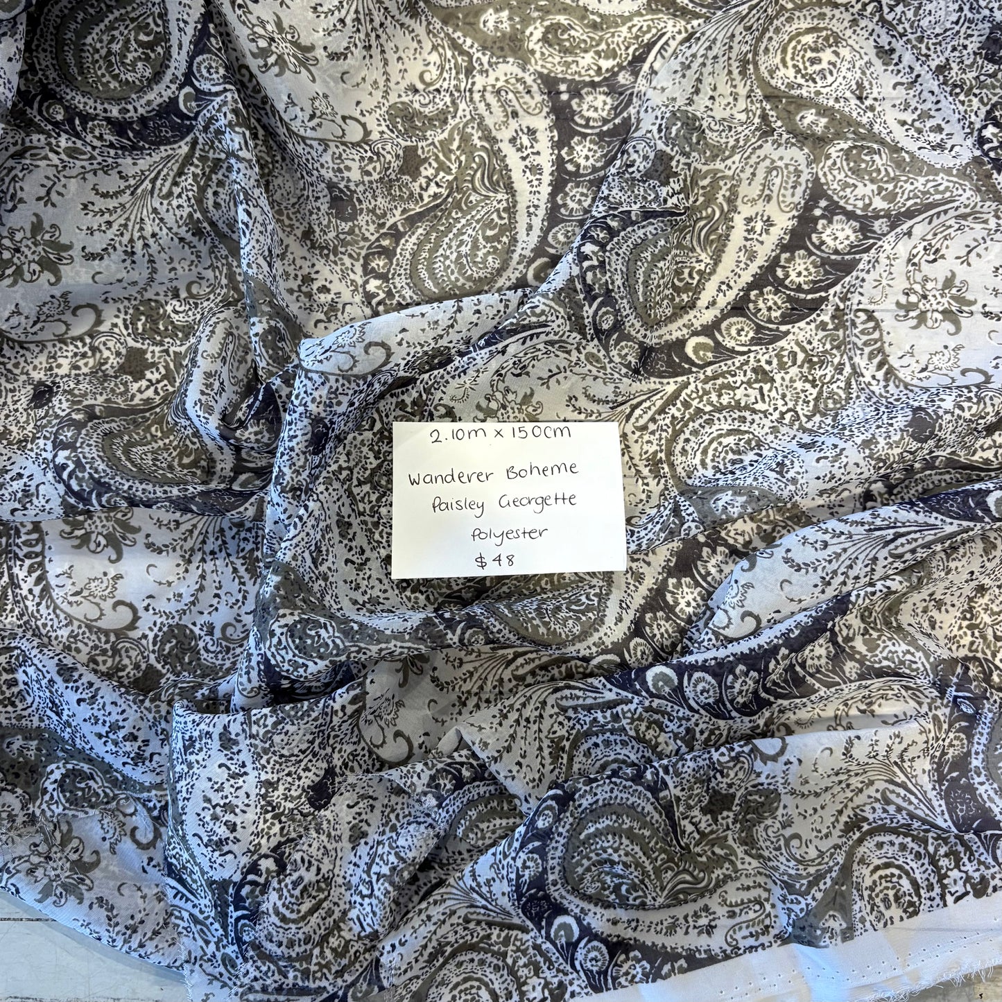 2.10m Wanderer Boheme Paisley Georgette