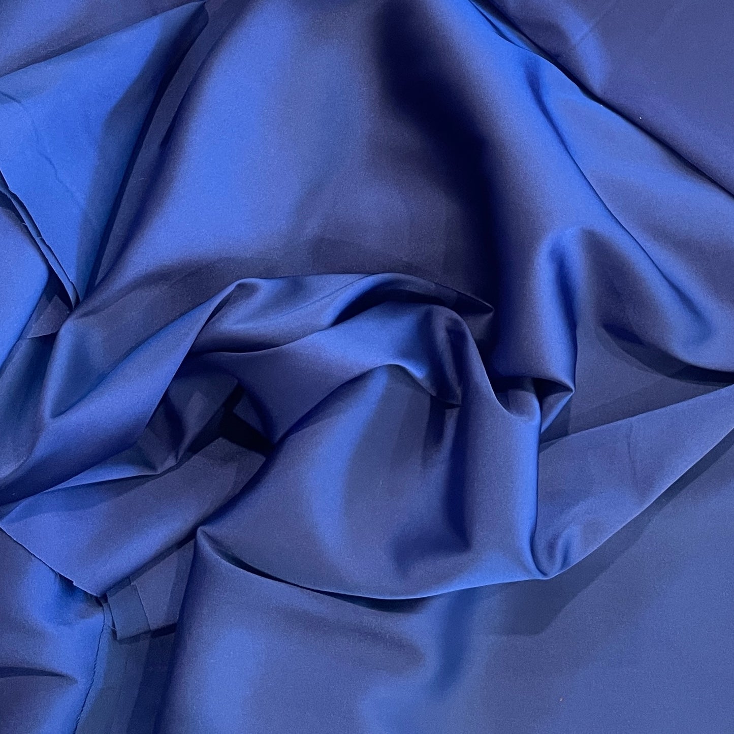 2.5m royal stretch satin