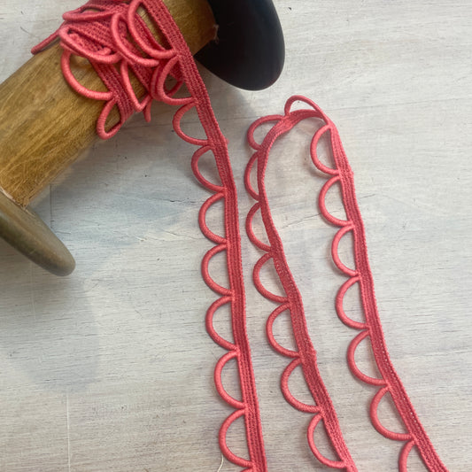 coral half moon edging trim