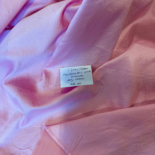 1.2m Marshmallow Pink Brocade