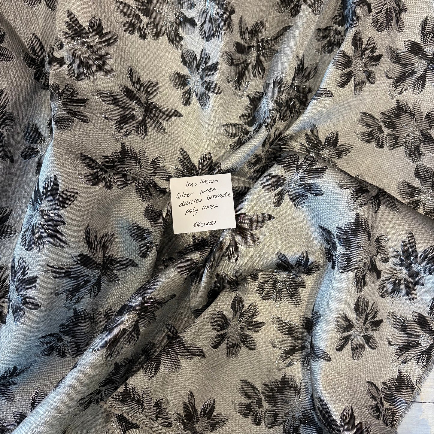1m Silver Lurex Daisies Brocade