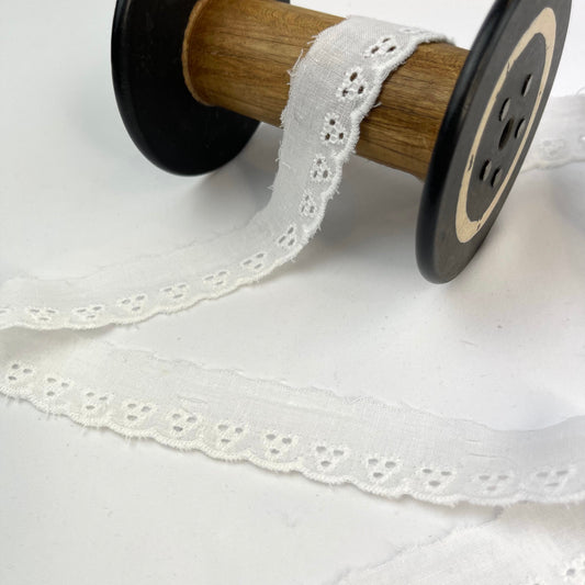 Gigi White 25mm Broderie Trim