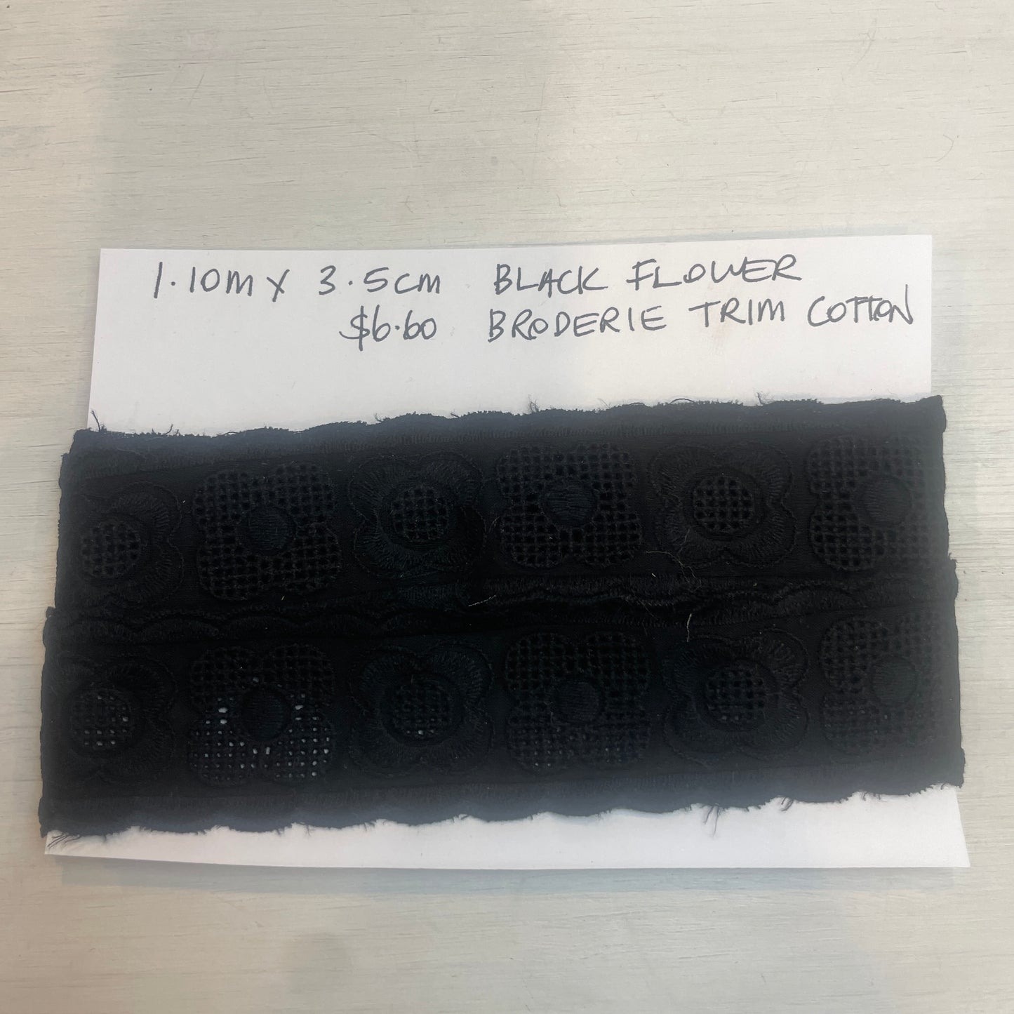 1.1m black flower broderie