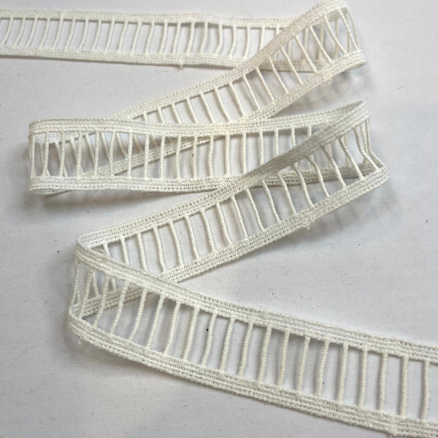 Ladder Insertion Lace Trim Ivory