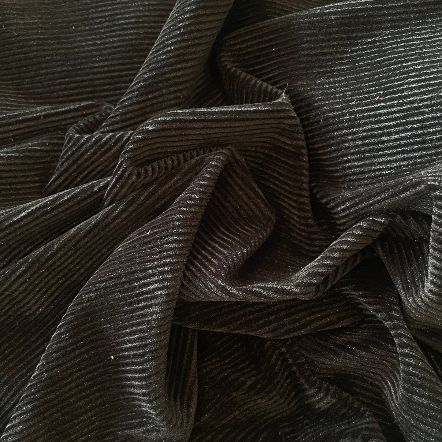 2.4m black ribbed stretch velvet