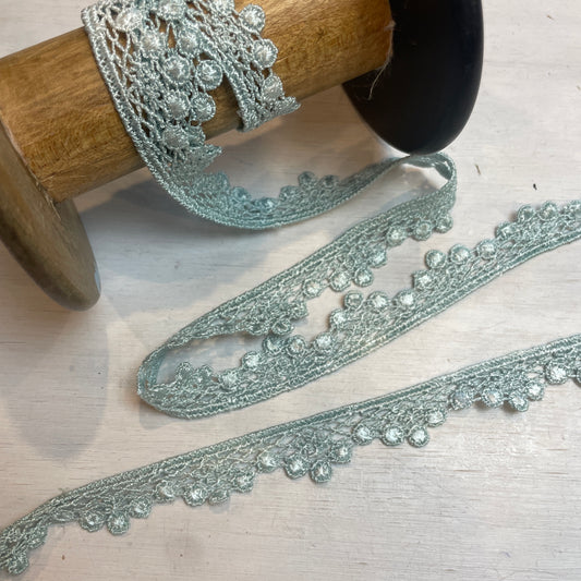Seafoam dew drop scallop Guipure Trim