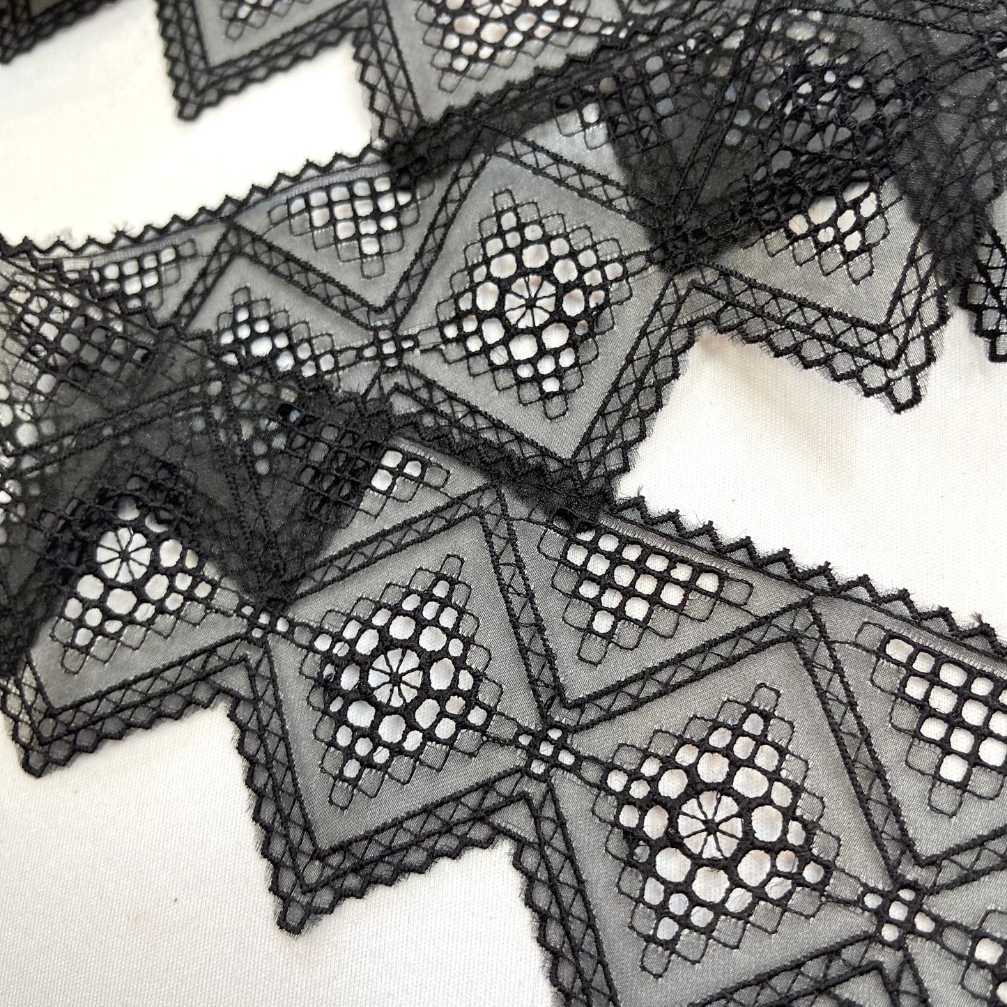 Black Embroidered Diamond 80mm Edging