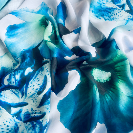 Holiday bloom Georgette
