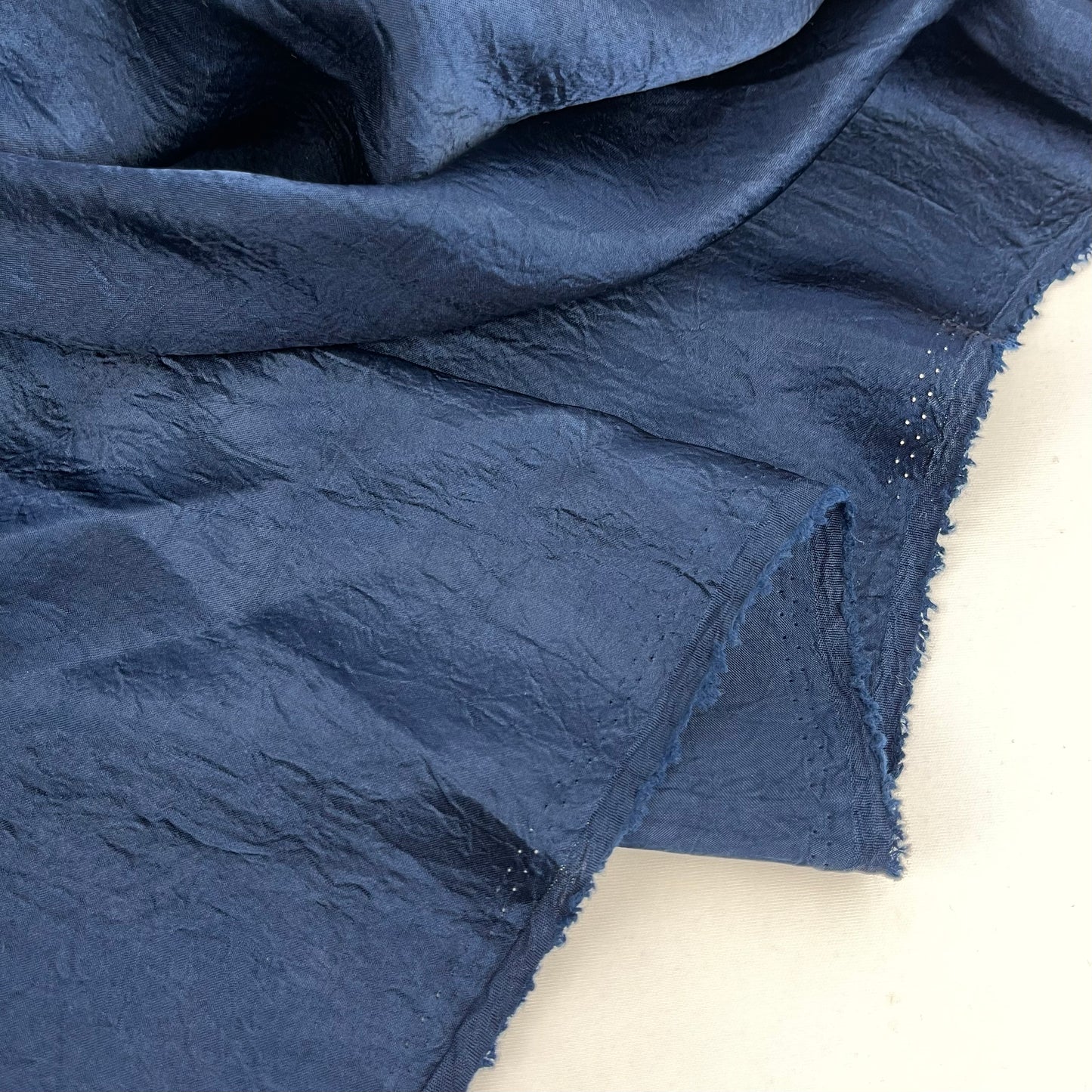 1.5mtrs Lightweight Navy Crinkle Satin