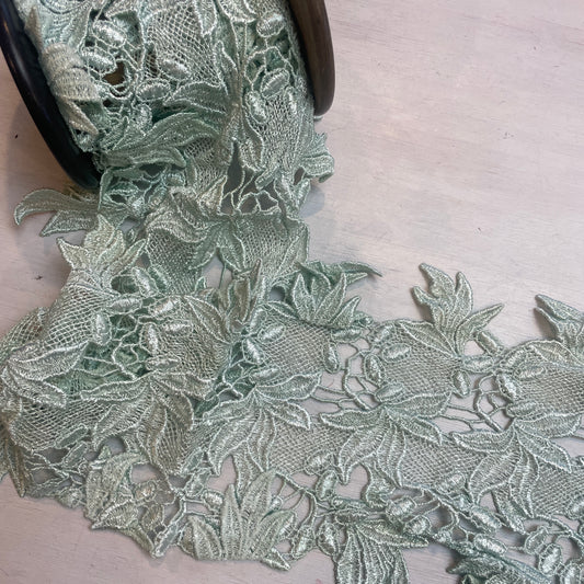 Spearmint leaves Guipure Trim