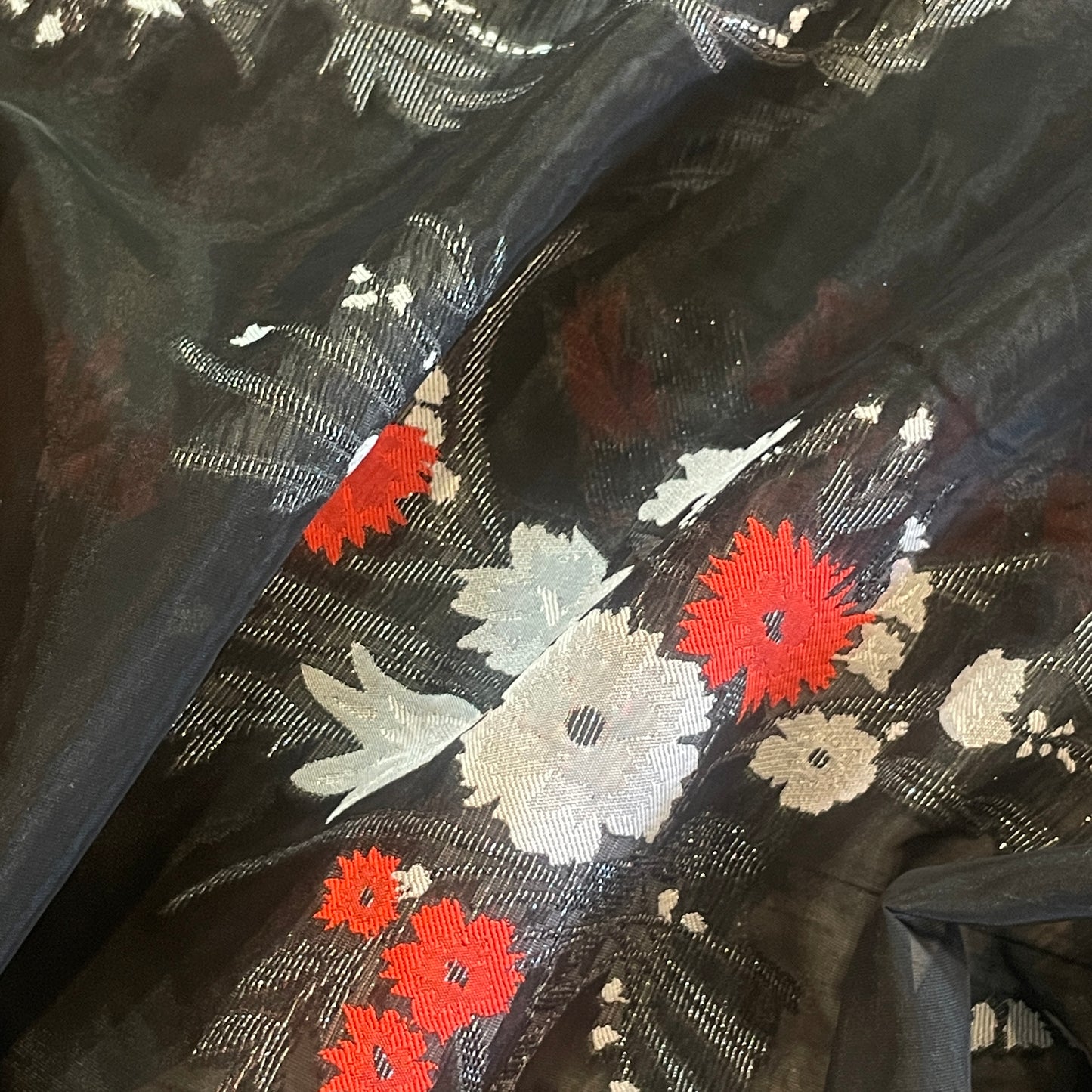 Silver bouquet soft drape organza