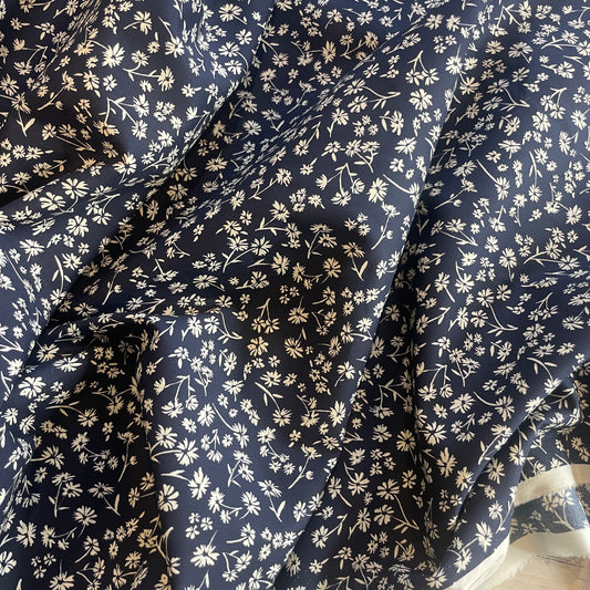 Falling daises navy Cotton Shirting
