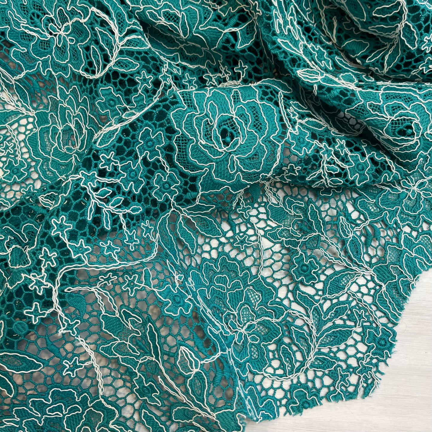 1.2 m Jade corded scallop lace