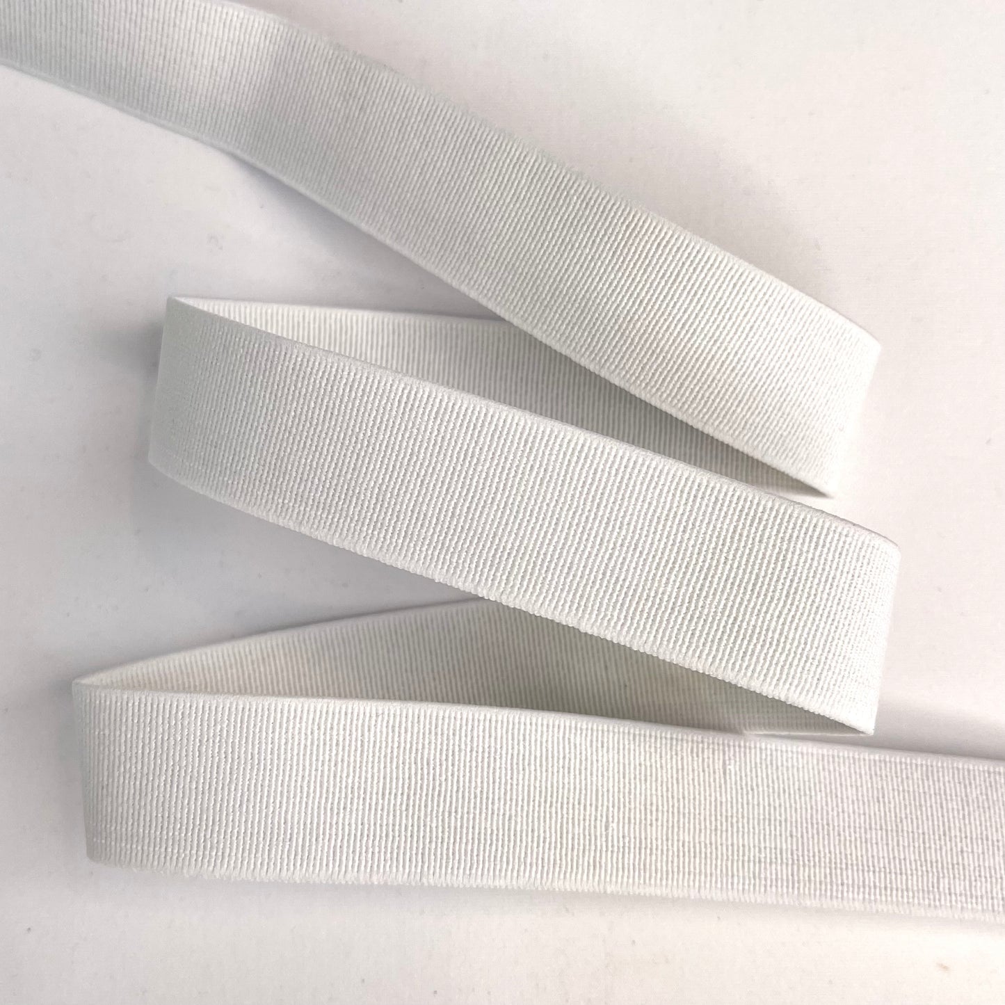 25mm White High Density Non Roll Elastic