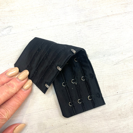 Black 6 hook bra extender