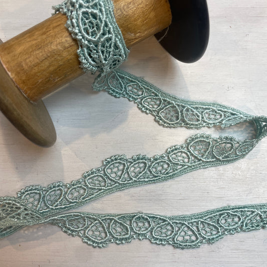 Seafoam swirls Guipure Trim