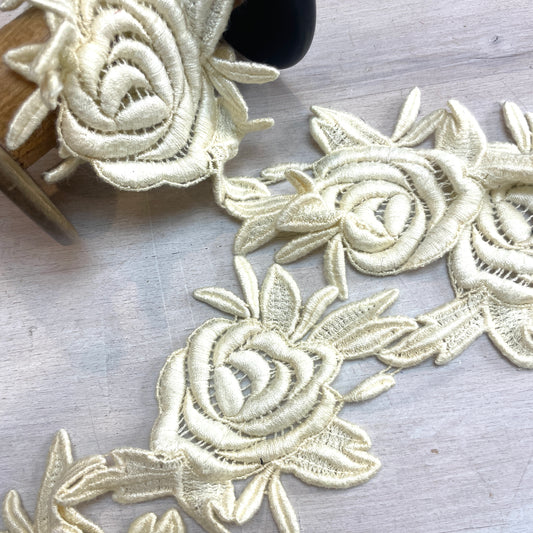 Palest lemon rose Guipure Trim