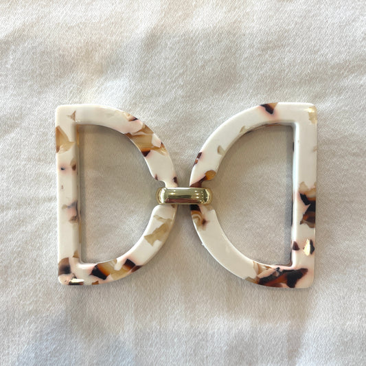 Travertine D buckle