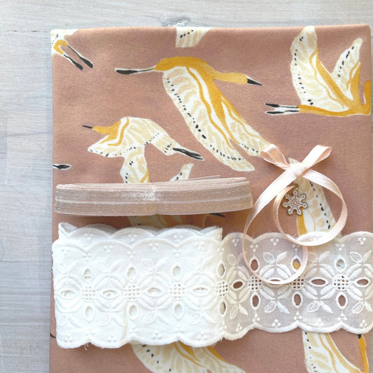 Flying cranes Charlotte slip kit