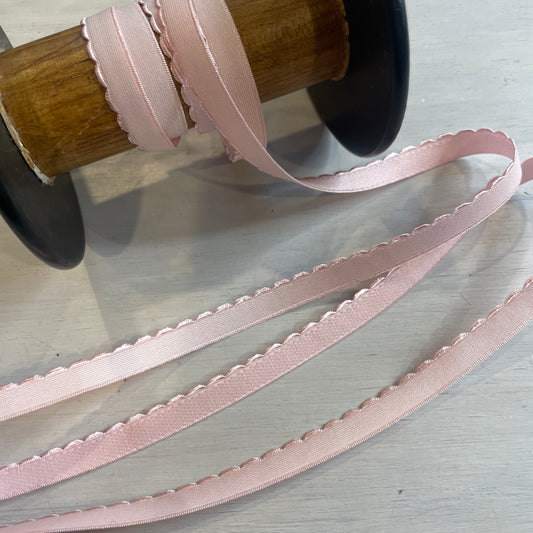 ballet pink 10mm Plush Picot Elastic