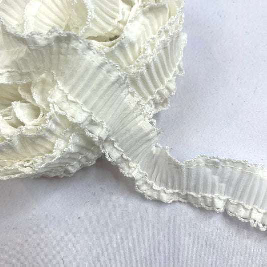 6mtrs White ZIMMERMAN Pleated Frill Trim