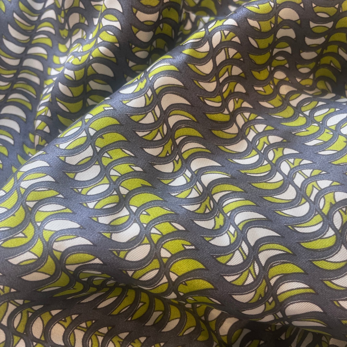 3 metres Lime crescent silk twill