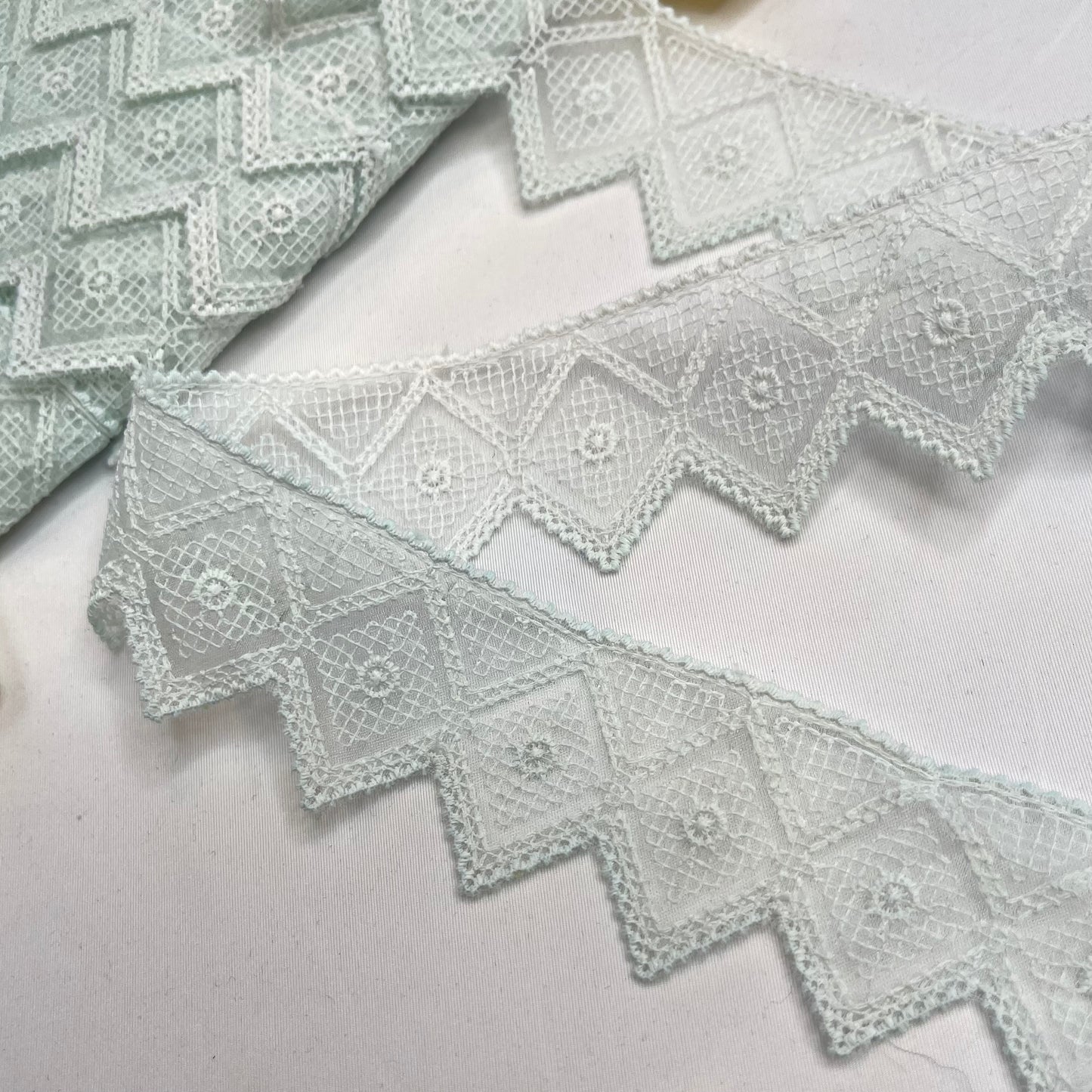 Seafoam Embroidered Diamond 40mm Edging