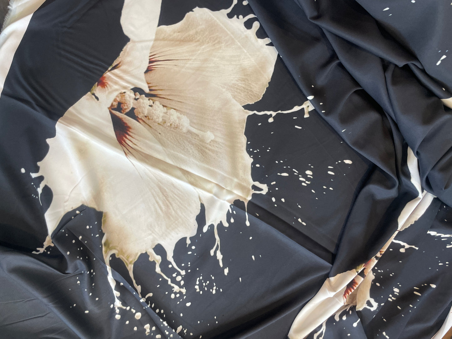 Liquid hibiscus  Stretch Suiting