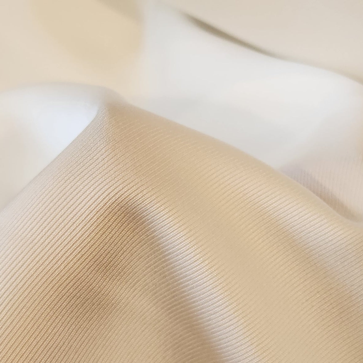 Winnie twill suiting