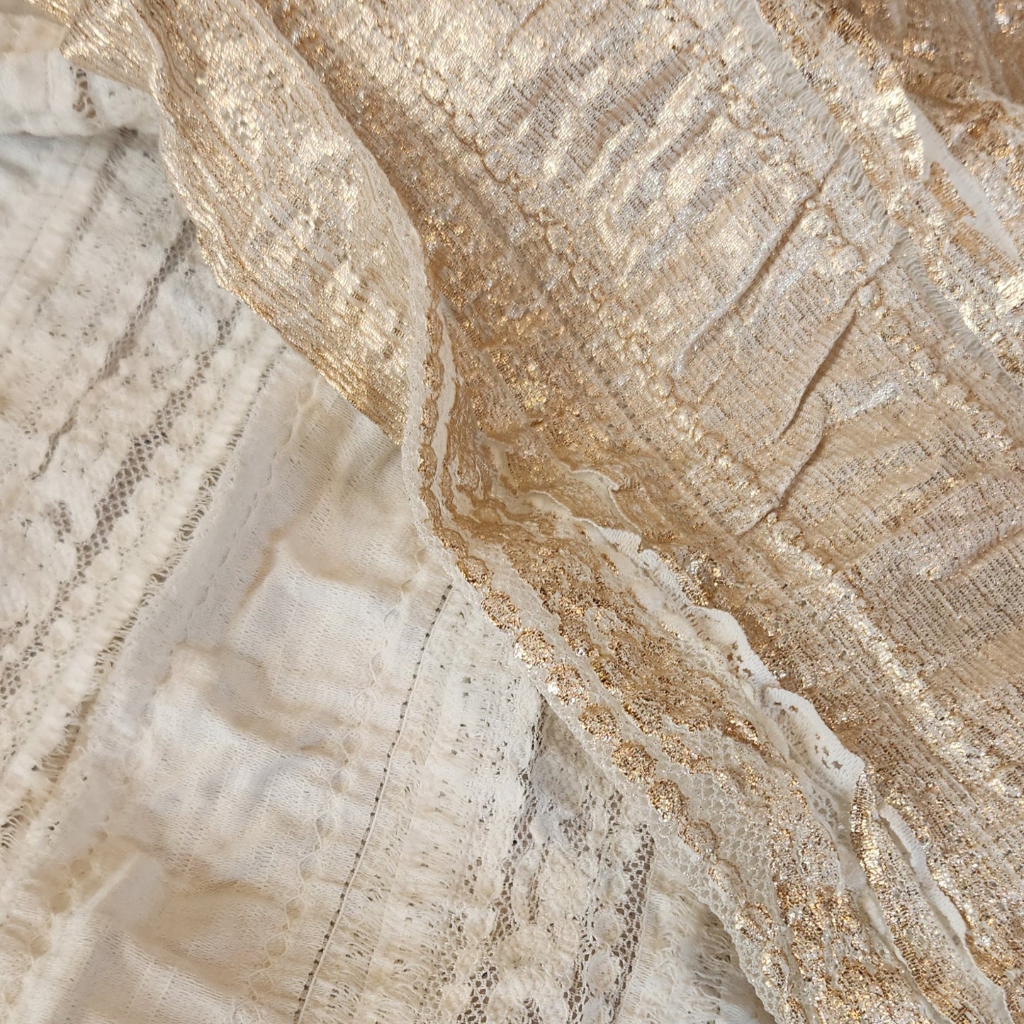Golden frills stretch lace