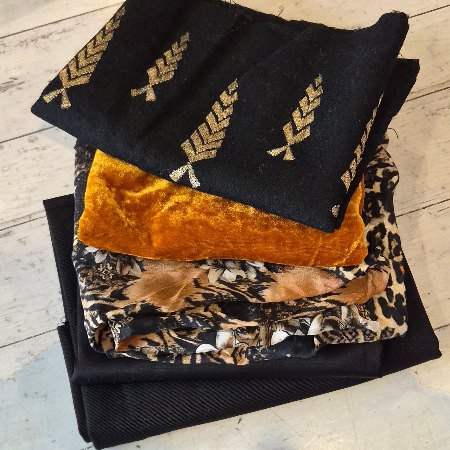138. 5 pieces assorted fabrics wool and silk