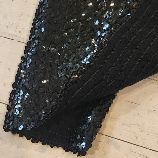 18cm Black stretch sequin piece