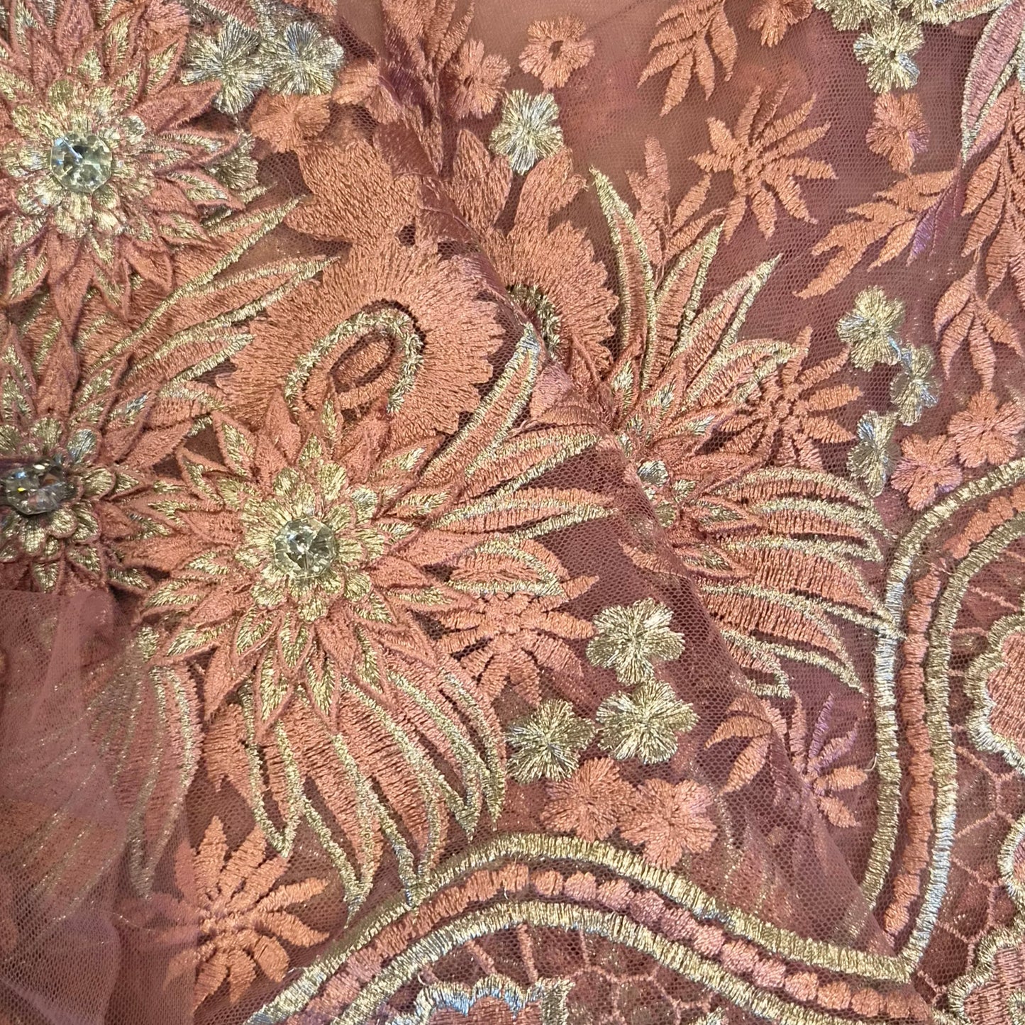 1.9m Dusty pink amd silver embroidered tulle