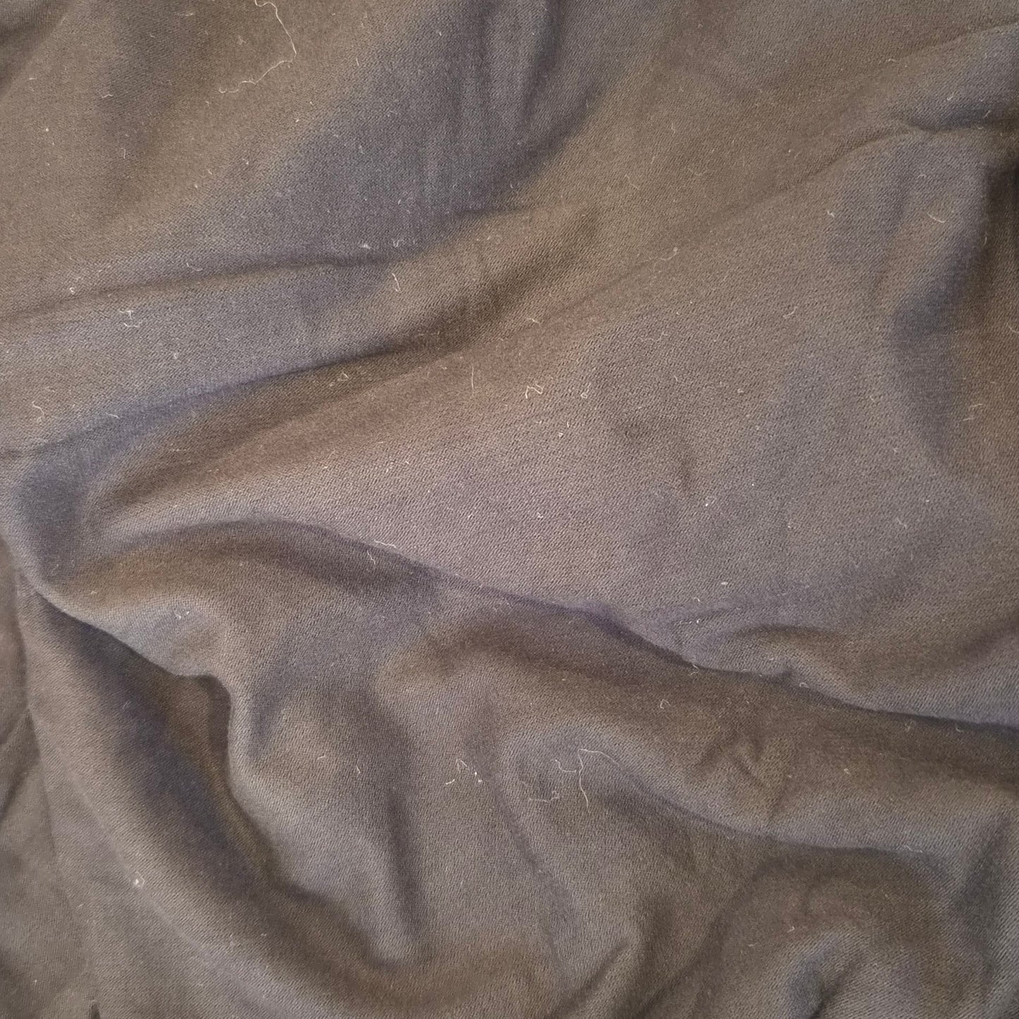 1.9m Black viscose knit