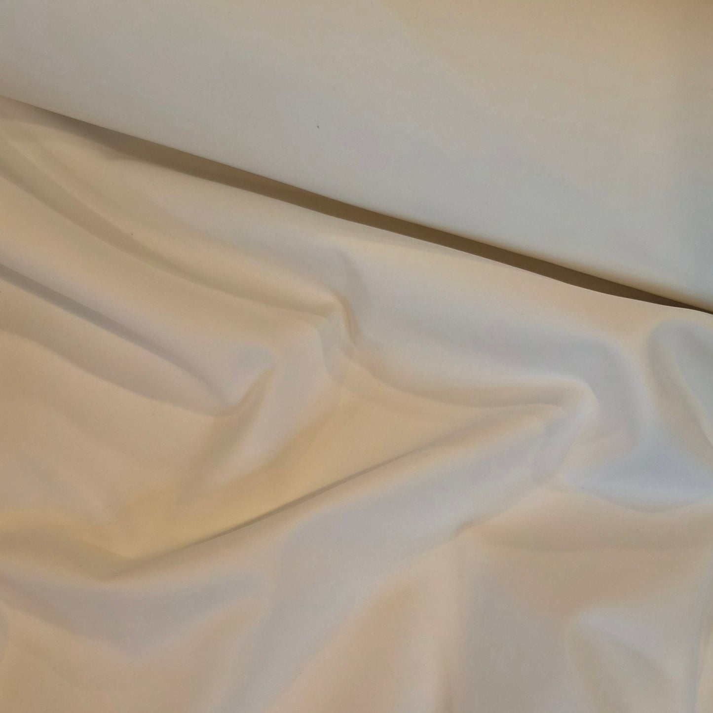 Vanilla sateen