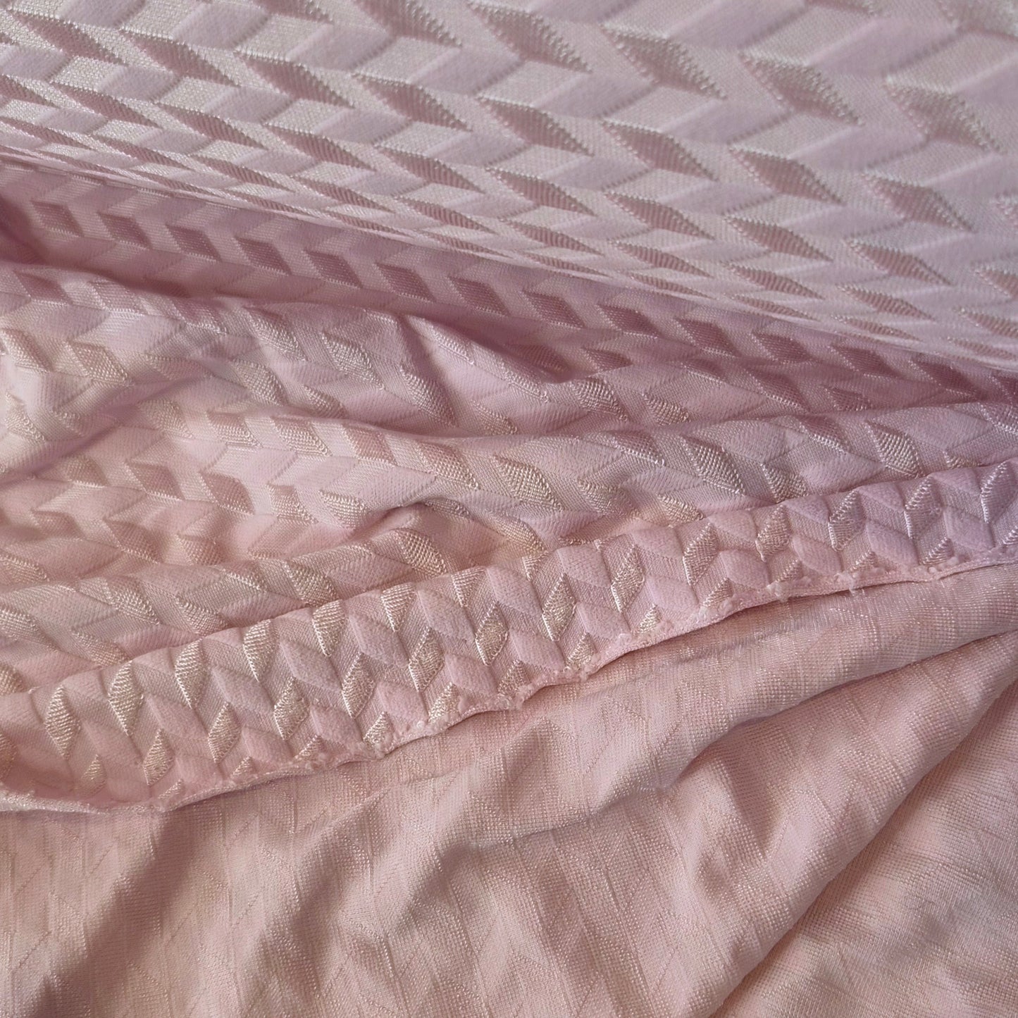 Marshmallow pink jacquard knit