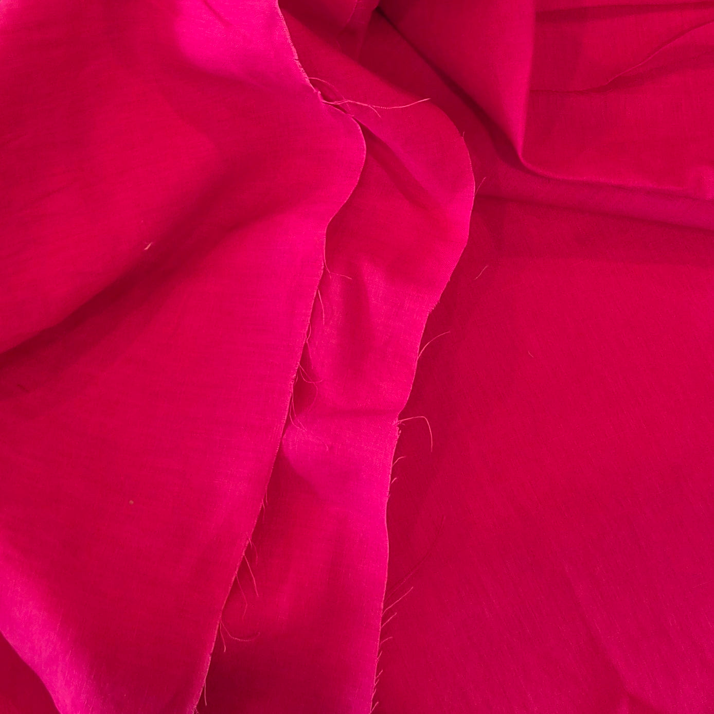 2.8m Hot pink linen