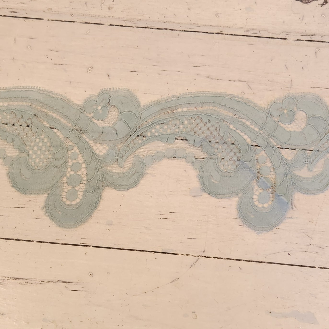 Lea duck egg lace