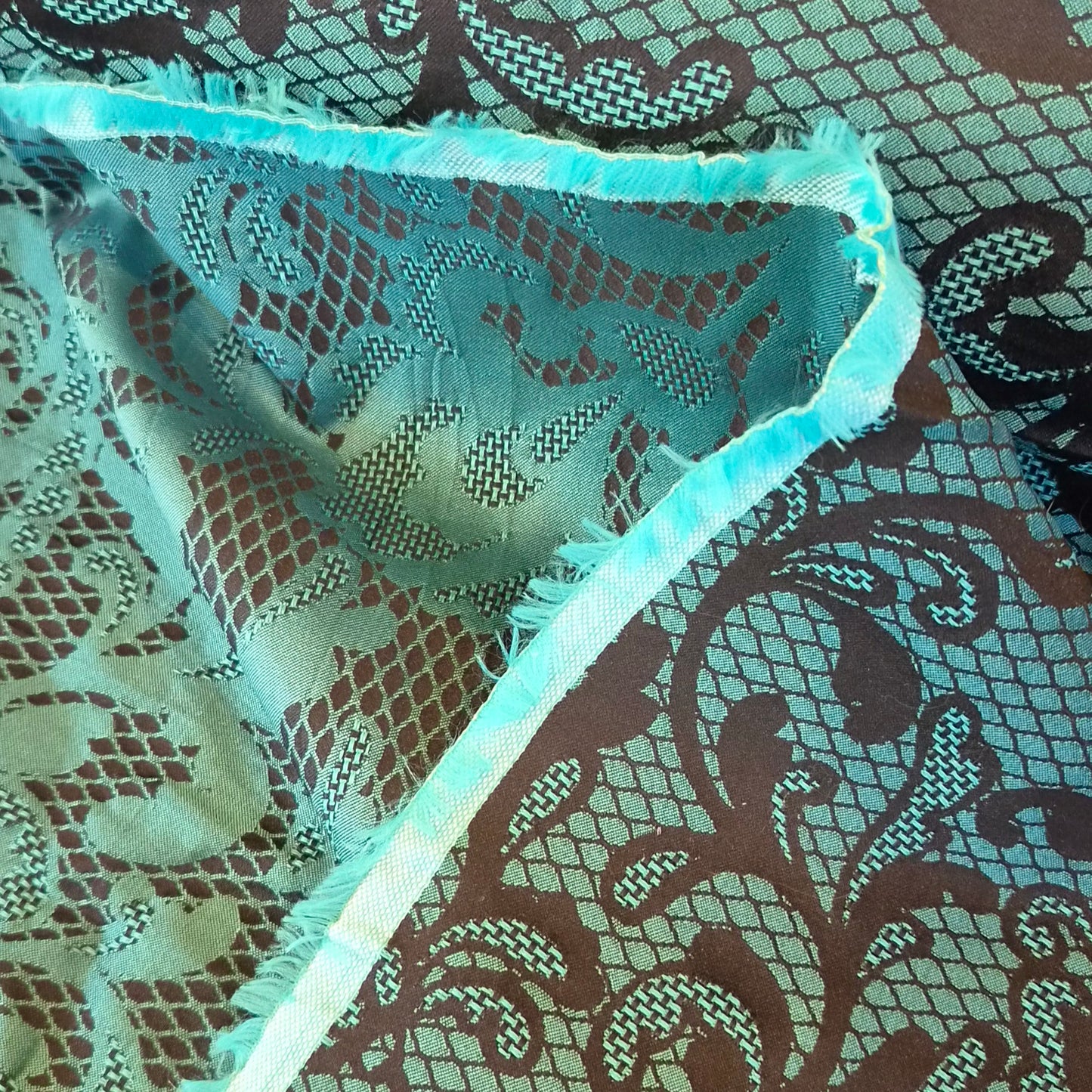 Emerald Fleur bloom lightweight brocade