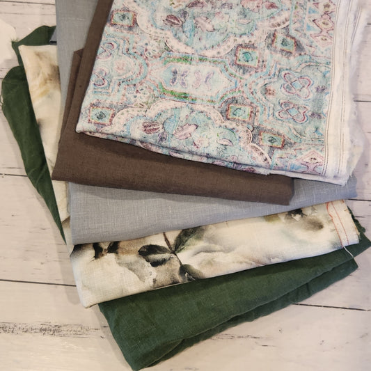 29. 5 pieces assorted linen