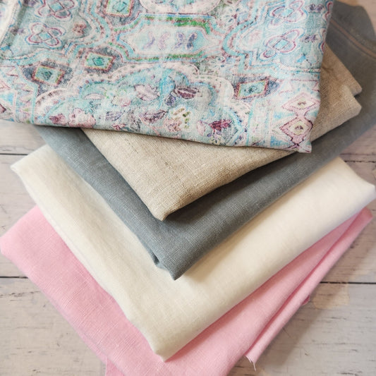 34. 5 pieces Assorted linen