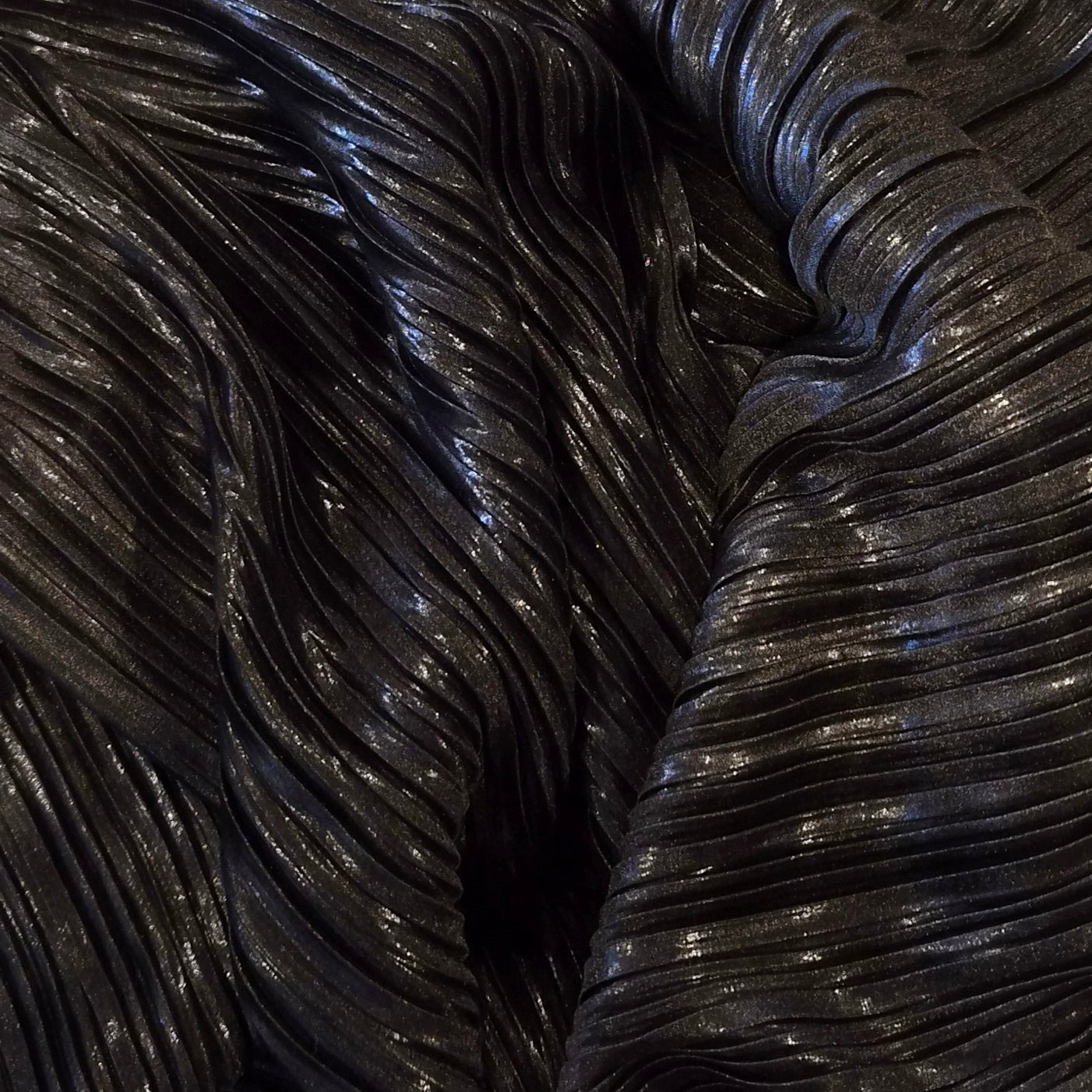 2m Black liquid perma pleat