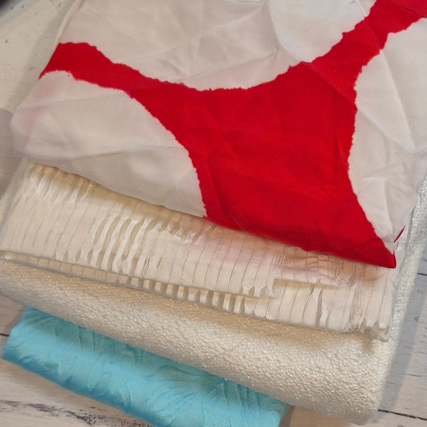 90. 4 pieces assorted silk, brocade and organza