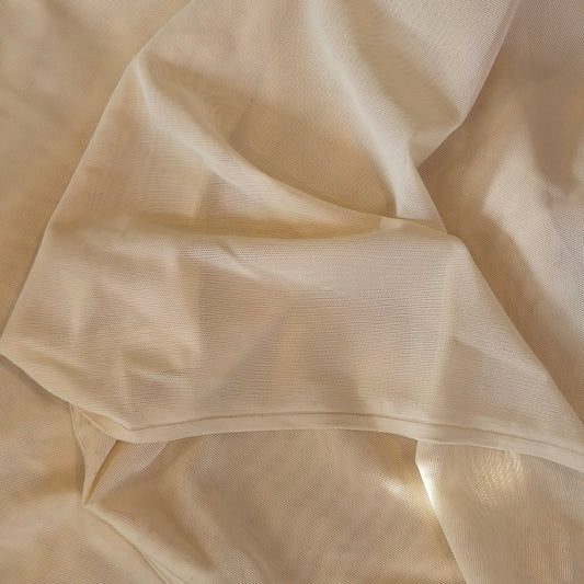 2.7m Cream mesh