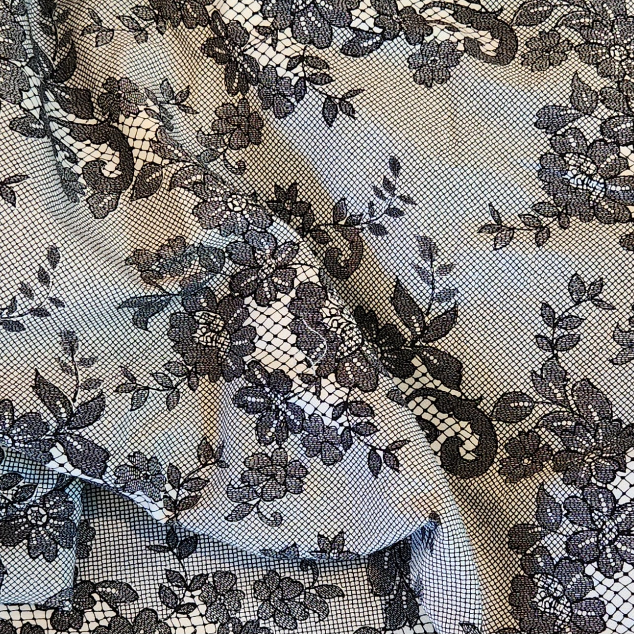 1.9m Floral netting Bengaline